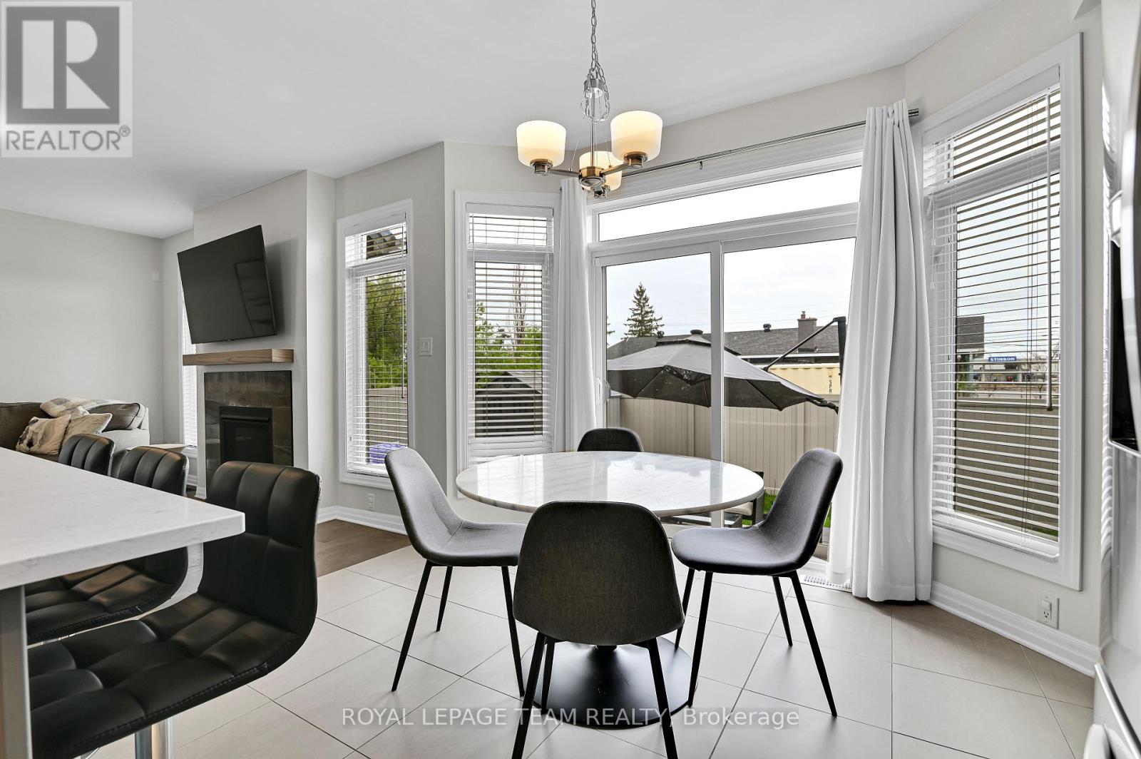 747 Fiddlehead Street, Ottawa, Ontario  K1T 0N1 - Photo 16 - X12160127