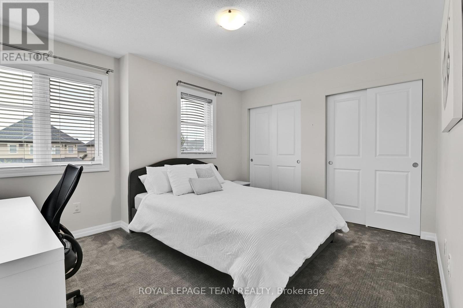 747 Fiddlehead Street, Ottawa, Ontario  K1T 0N1 - Photo 28 - X12160127