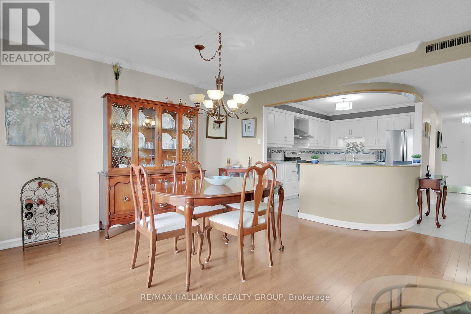 1006 - 200 Lafontaine Avenue, Ottawa, Ontario  K1L 8K8 - Photo 13 - X12160137