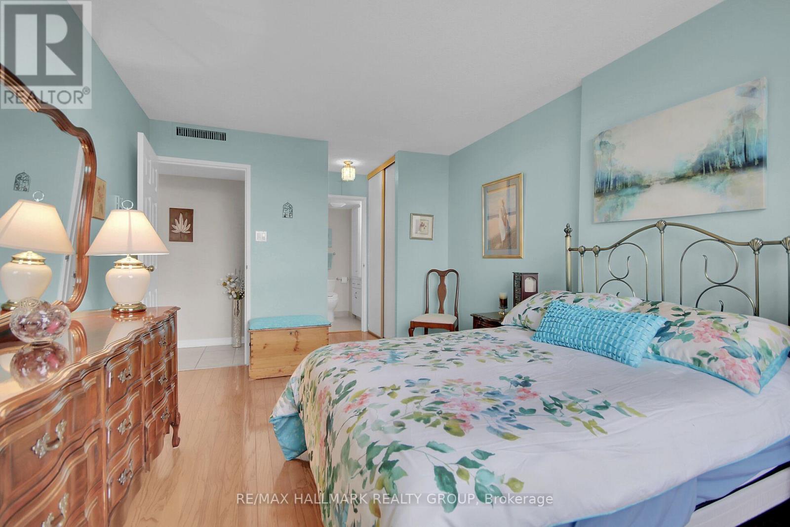 1006 - 200 Lafontaine Avenue, Ottawa, Ontario  K1L 8K8 - Photo 23 - X12160137