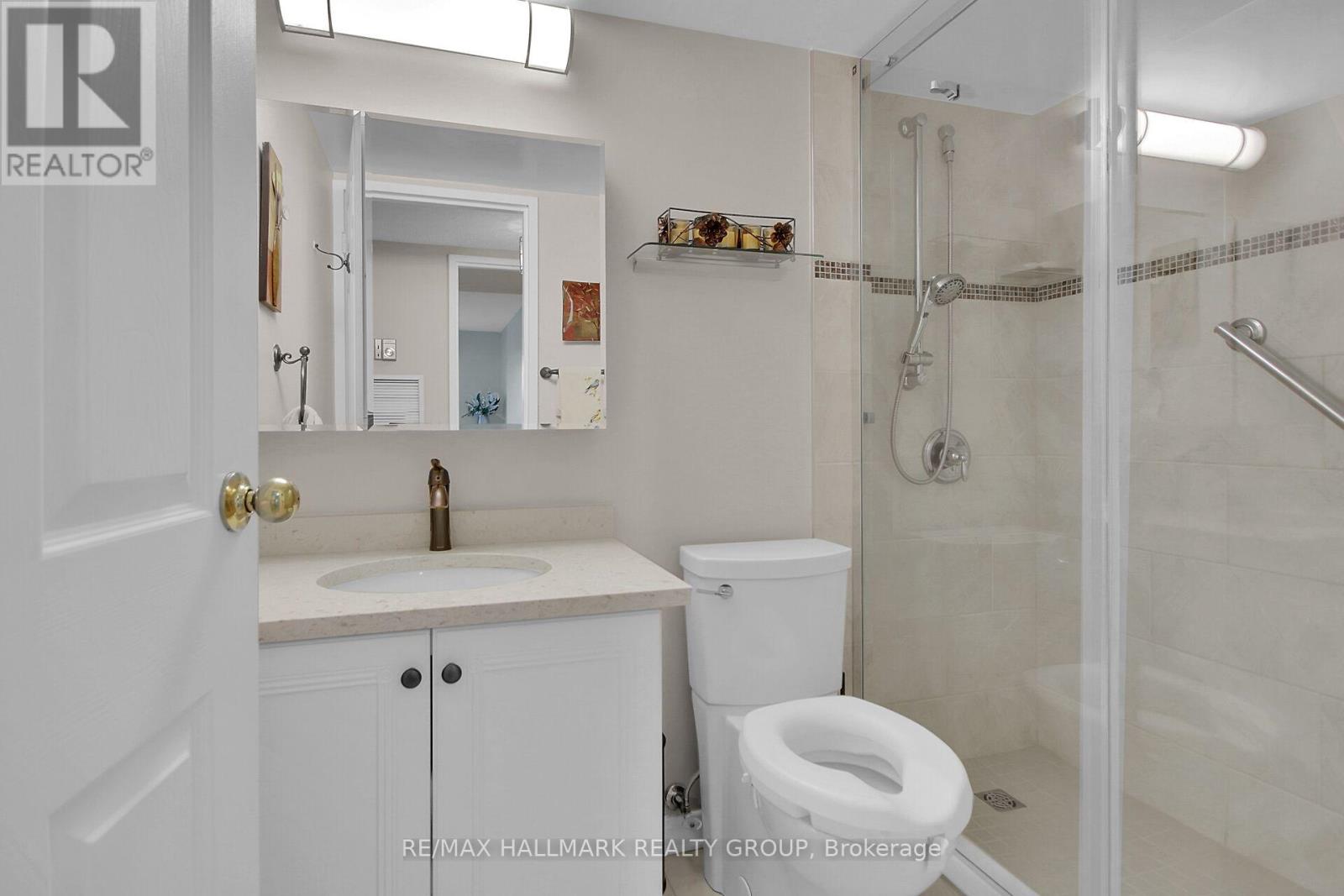 1006 - 200 Lafontaine Avenue, Ottawa, Ontario  K1L 8K8 - Photo 28 - X12160137