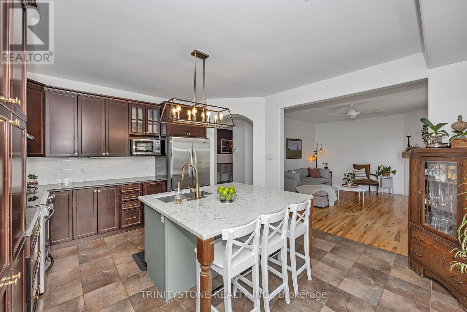518 Dalewood Crescent, Ottawa, Ontario  K2S 0L3 - Photo 15 - X12160164