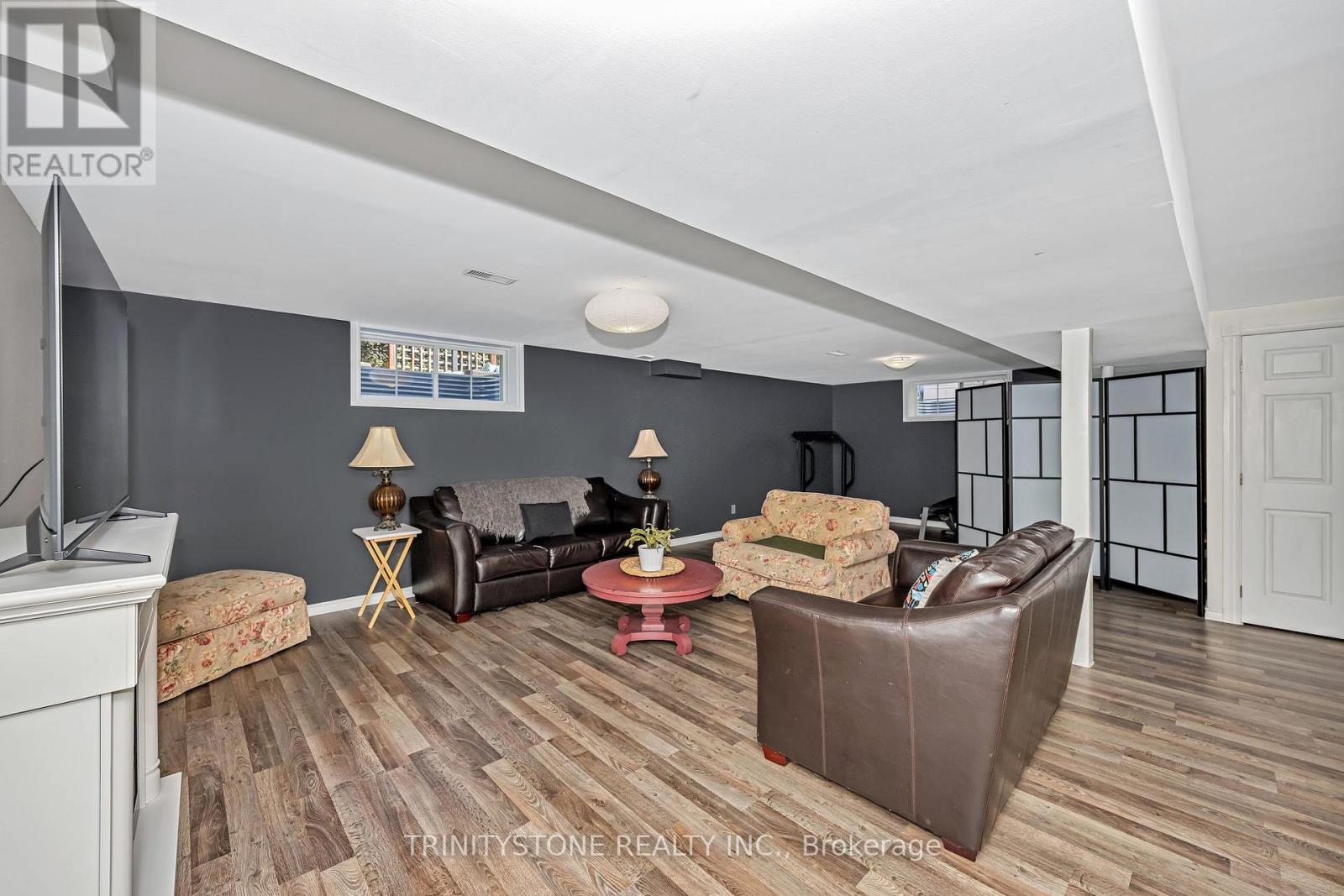518 Dalewood Crescent, Ottawa, Ontario  K2S 0L3 - Photo 35 - X12160164