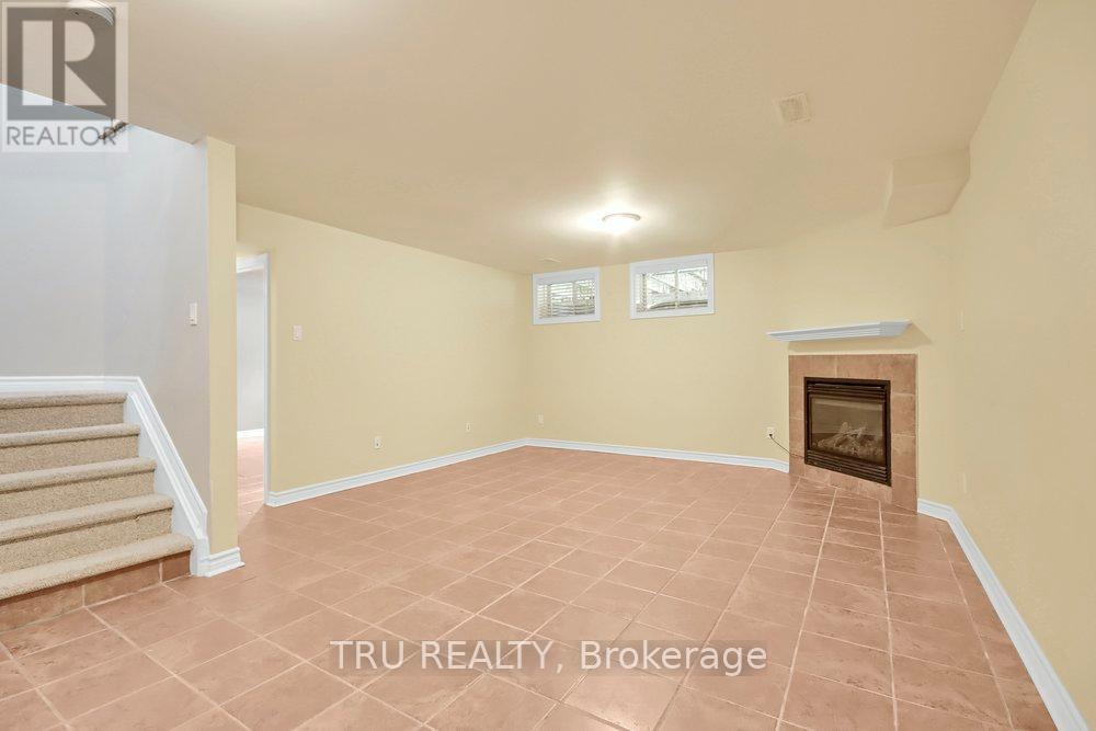 108 Villageview Private, Ottawa, Ontario  K0A 1L0 - Photo 24 - X12160189