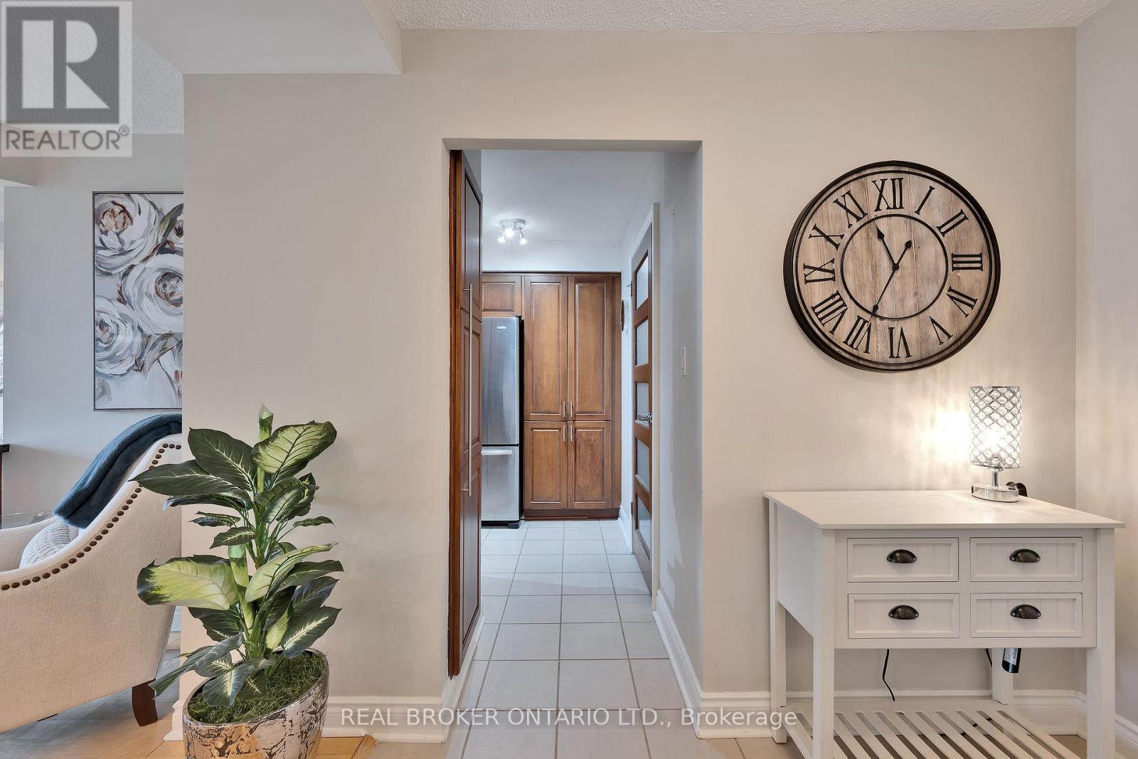 910 - 515 St Laurent Boulevard N, Ottawa, Ontario  K1K 3X5 - Photo 23 - X12160232