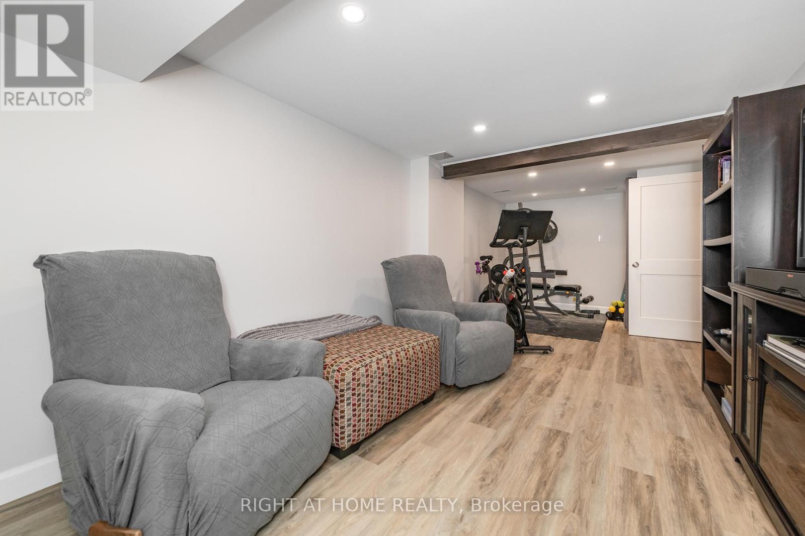 1018 Chantenay Drive, Ottawa, Ontario  K1C 2K9 - Photo 38 - X12160247