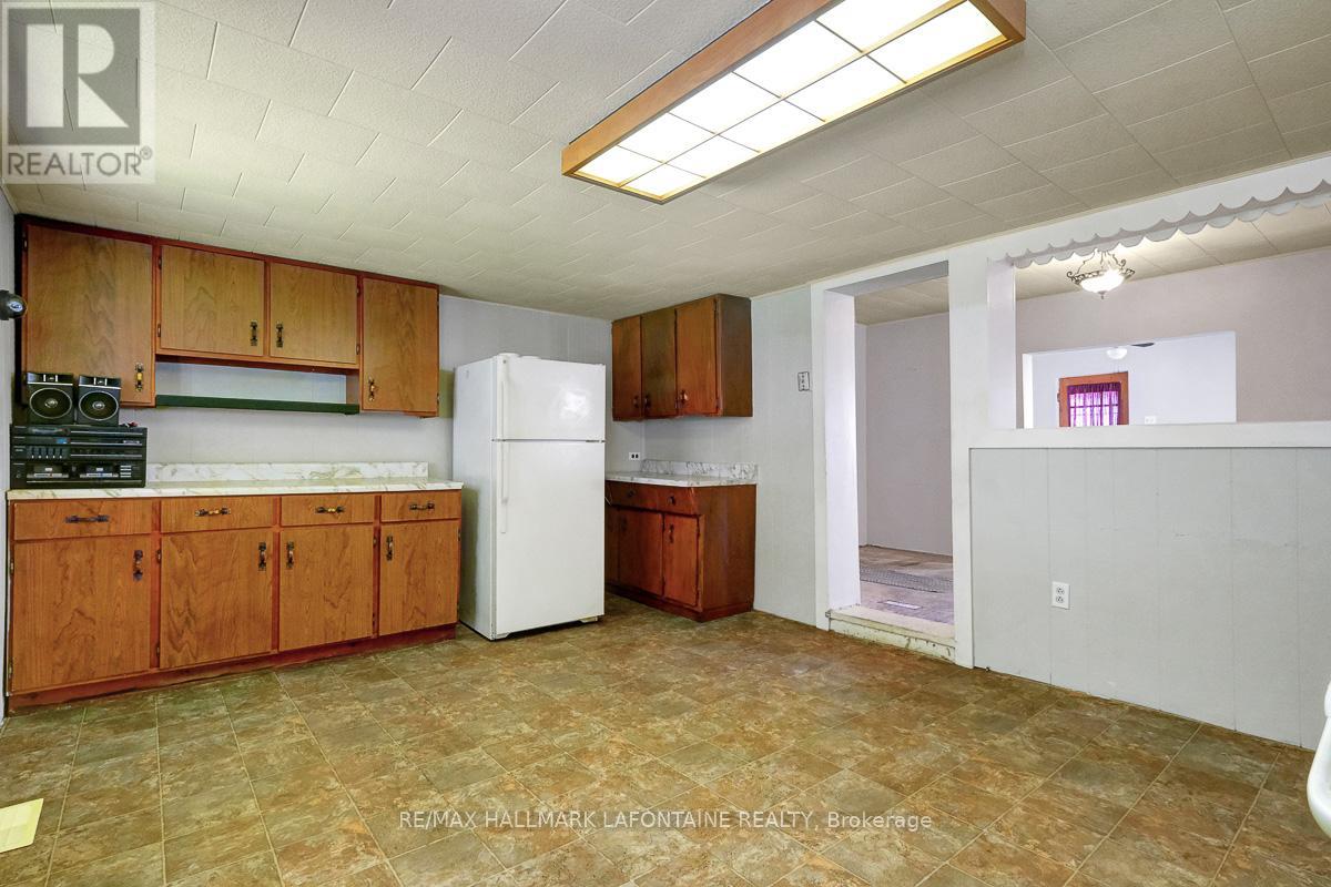 624 County 2 Road, Edwardsburgh/cardinal, Ontario  K0E 1E0 - Photo 18 - X12160470