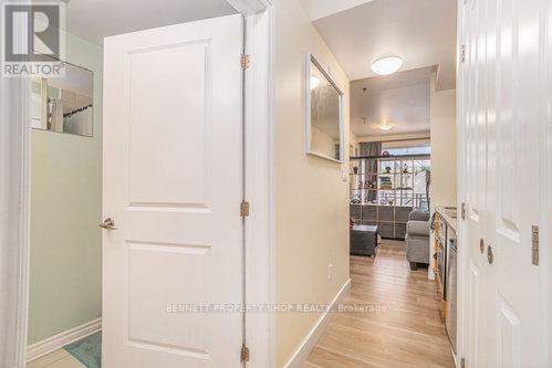 313 - 429 Kent Street, Ottawa, Ontario  K2P 1B5 - Photo 11 - X12160500