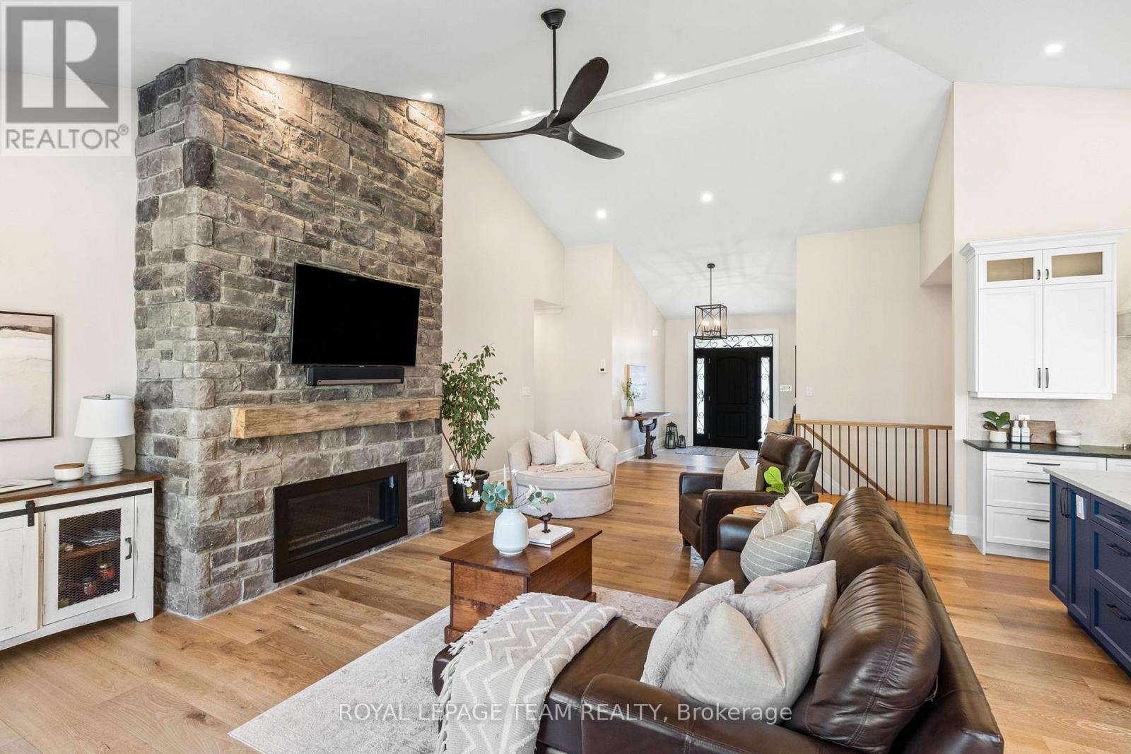 7384 Blue Water Crescent, Ottawa, Ontario  K4P 0C6 - Photo 7 - X12160539