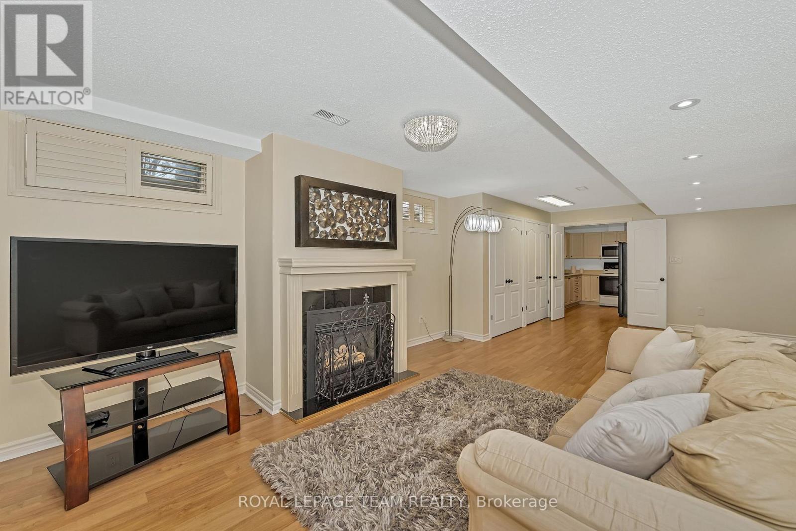27 Heritage Grove Crescent, Ottawa, Ontario  K2S 1R2 - Photo 27 - X12160552