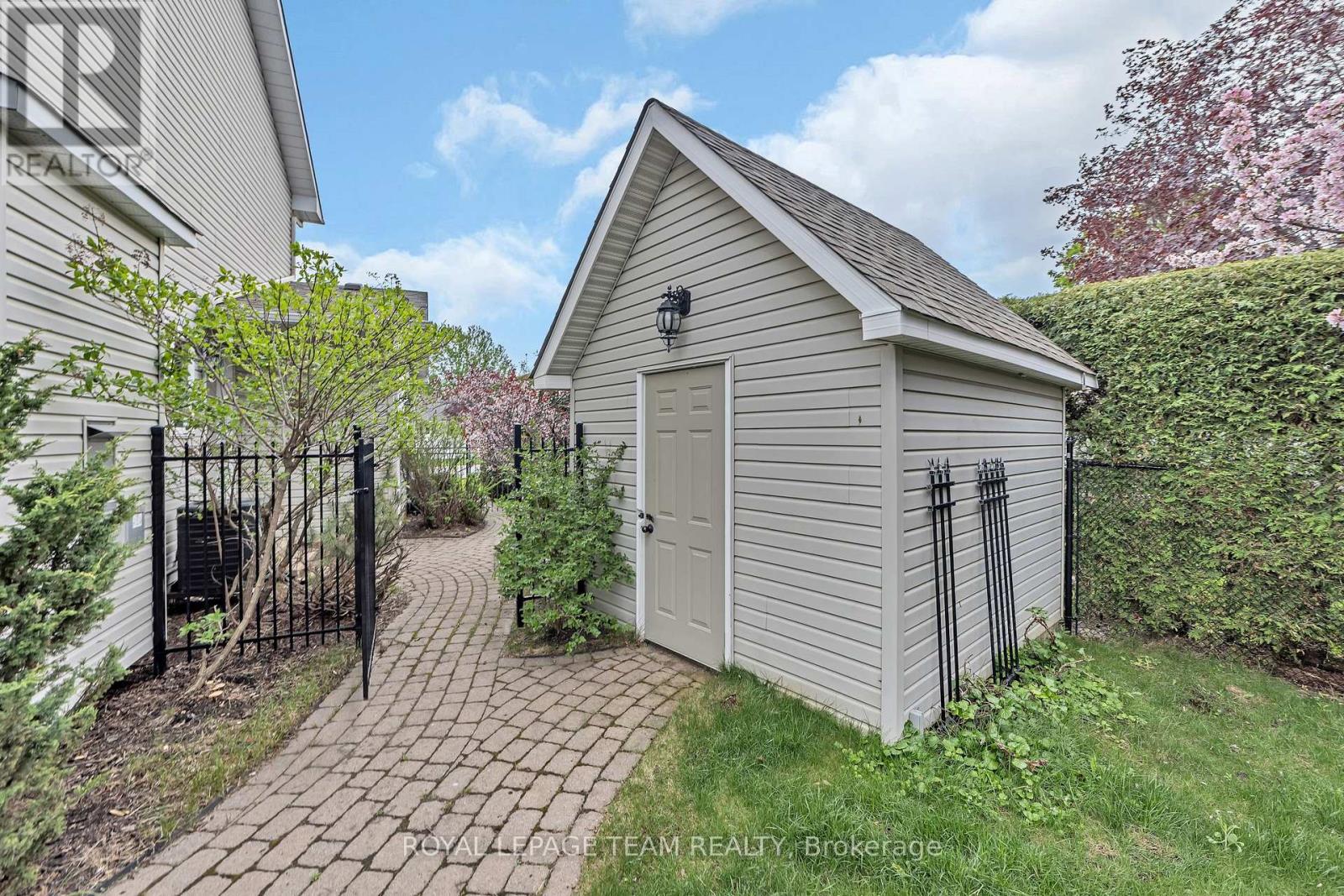 27 Heritage Grove Crescent, Ottawa, Ontario  K2S 1R2 - Photo 39 - X12160552