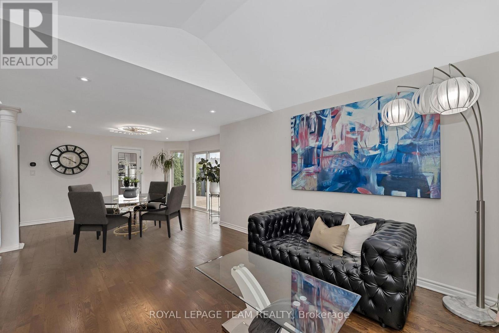 27 Heritage Grove Crescent, Ottawa, Ontario  K2S 1R2 - Photo 8 - X12160552
