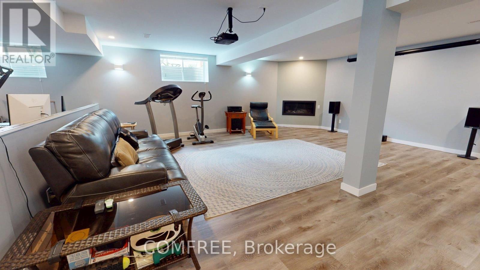 26 Stickleback Way, Ottawa, Ontario  K4A 1K9 - Photo 15 - X12160744