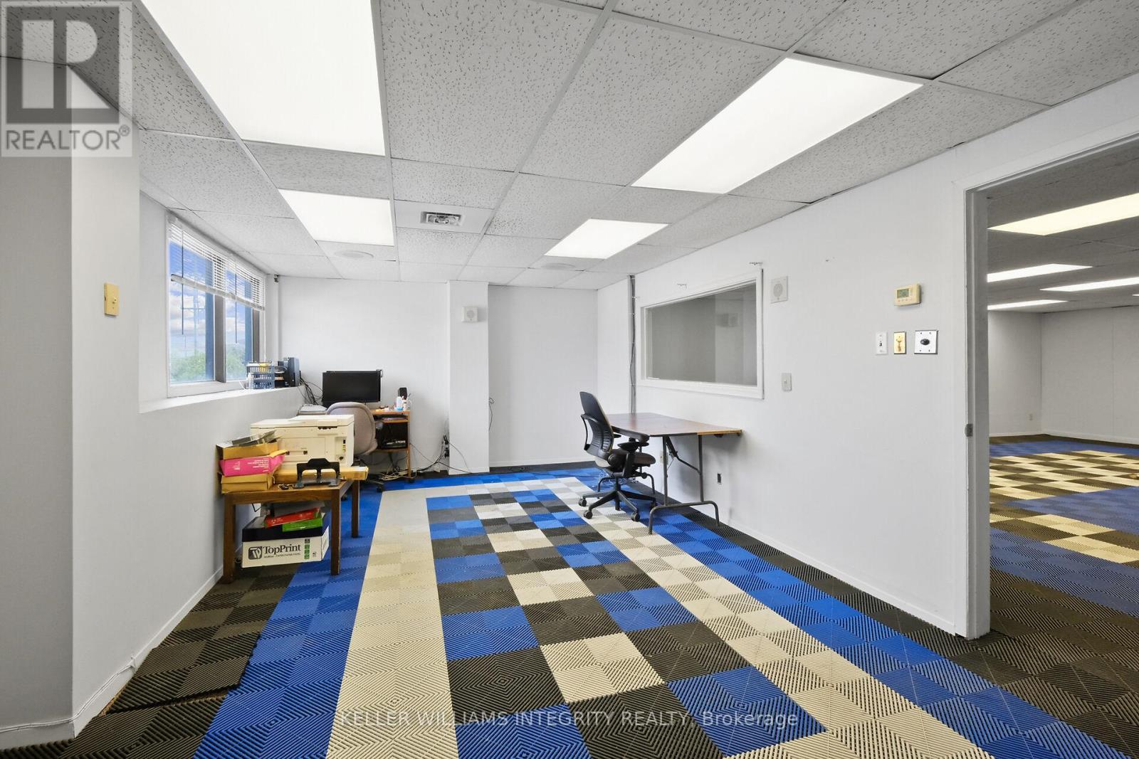 17 & 18 - 2485 Lancaster Road, Ottawa, Ontario  K1B 5L1 - Photo 49 - X12160778