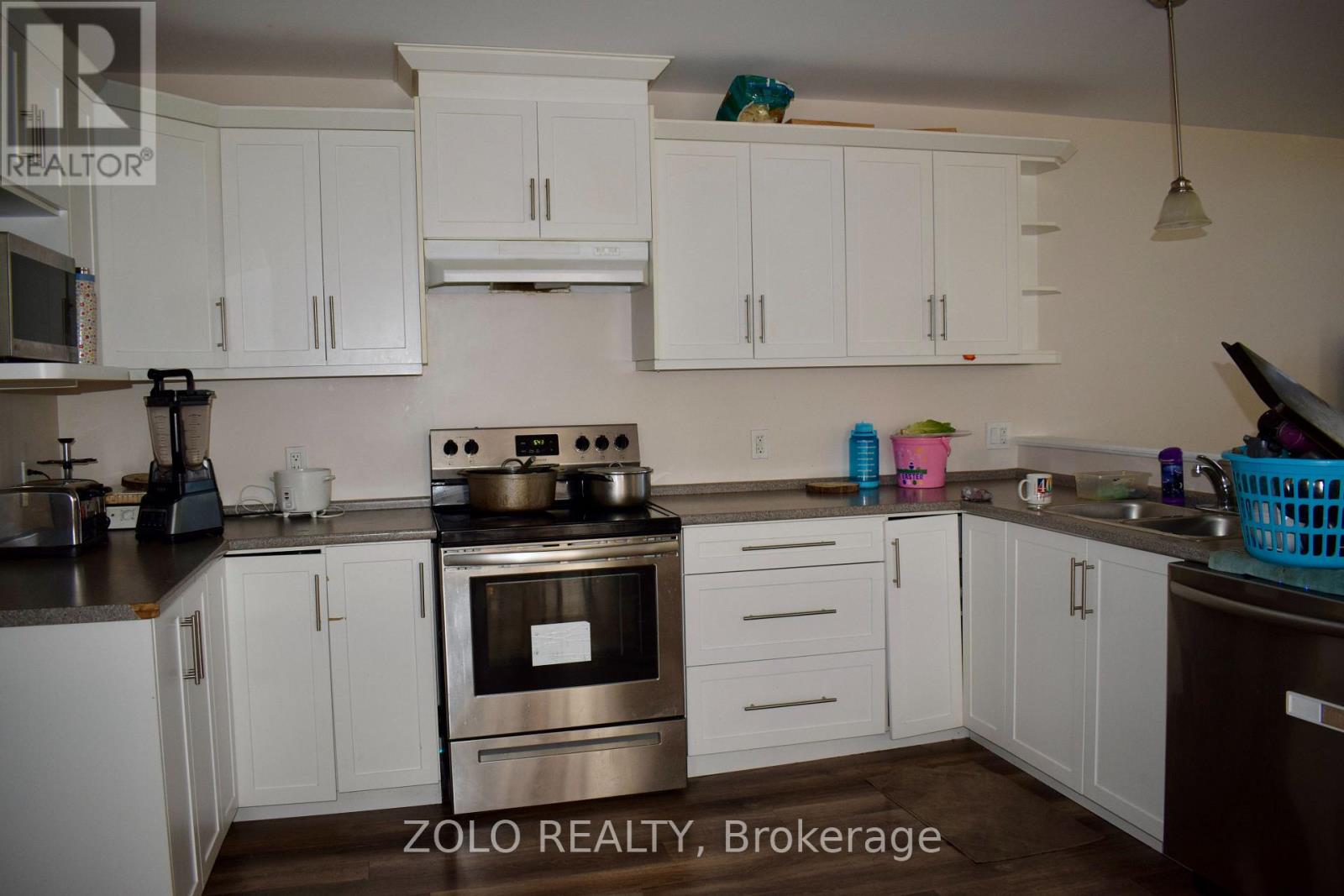Property at 172 BELLWOOD DRIVE image 3