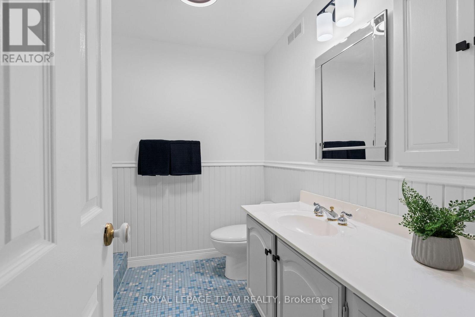 5517 Cedar Drive, Ottawa, Ontario  K4M 1B4 - Photo 26 - X12160822