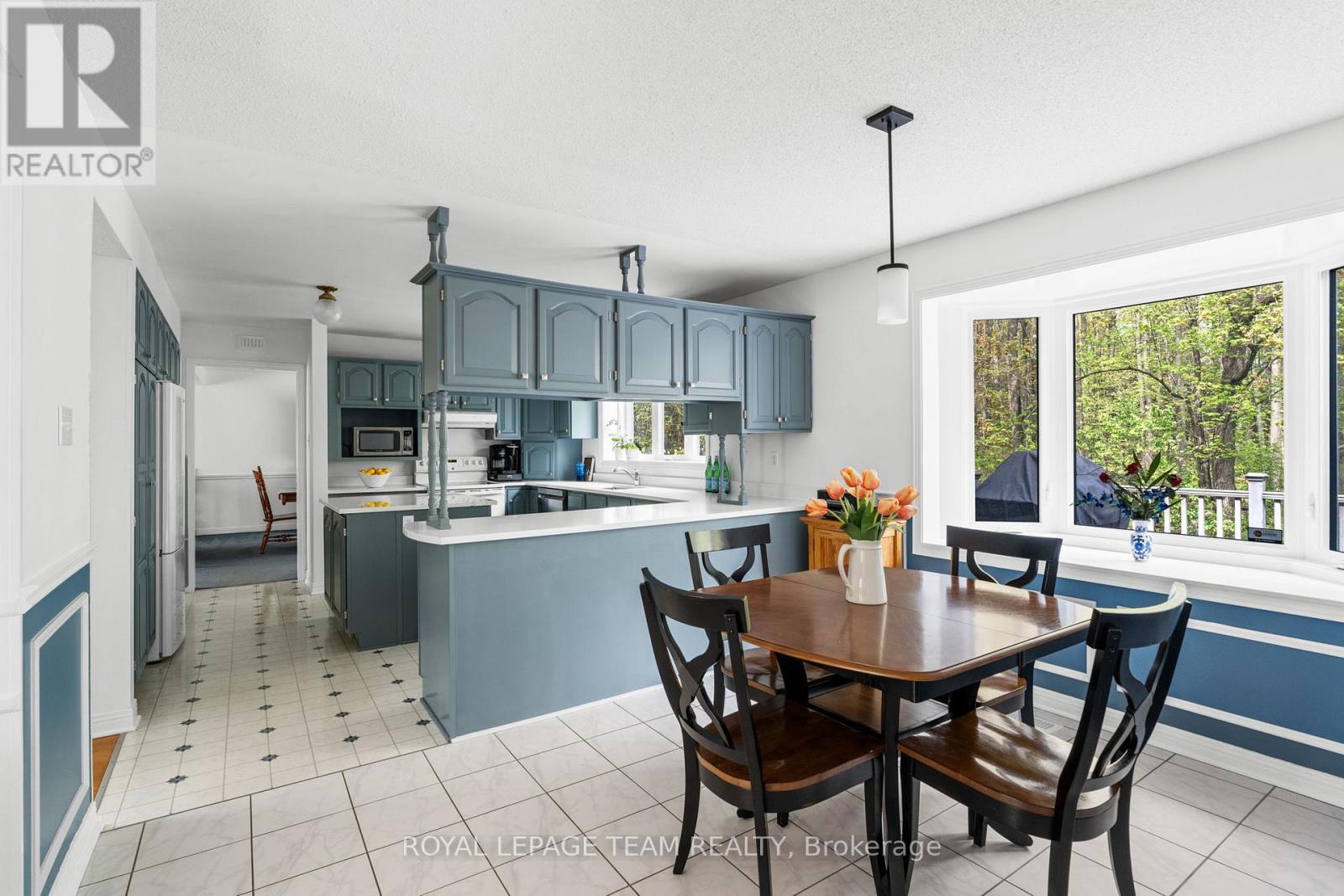 5517 Cedar Drive, Ottawa, Ontario  K4M 1B4 - Photo 7 - X12160822