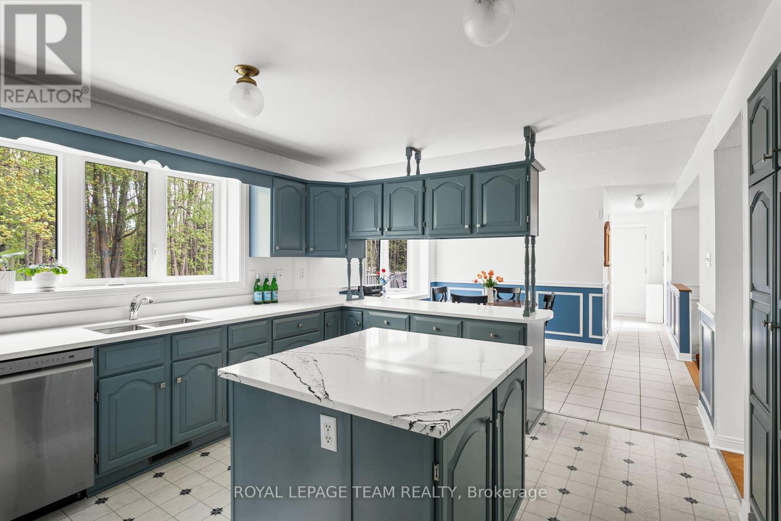 5517 Cedar Drive, Ottawa, Ontario  K4M 1B4 - Photo 9 - X12160822