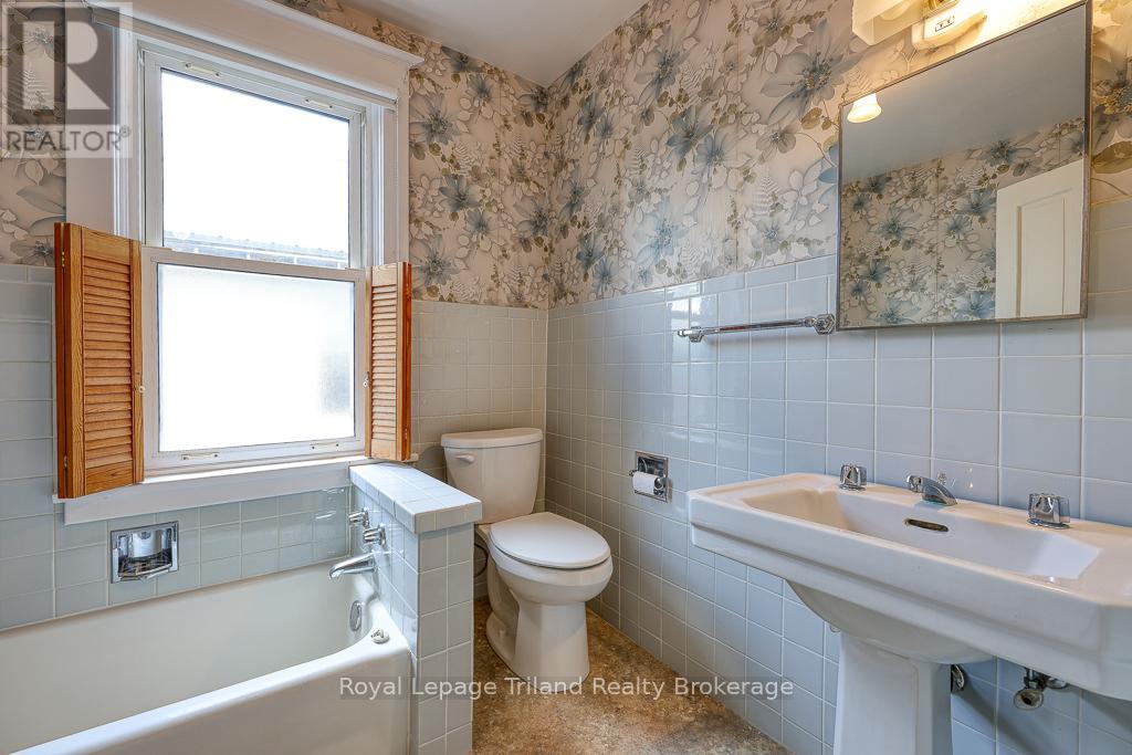 381 Admiral Street, Woodstock, Ontario  N4S 5A7 - Photo 24 - X12160196