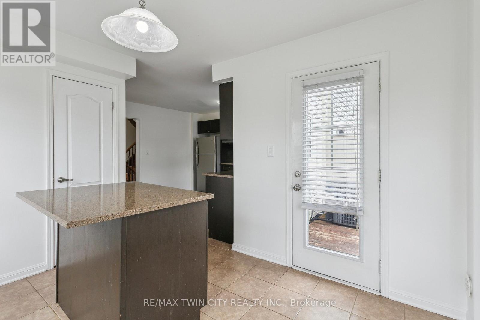 103 Bleasdale Avenue, Brampton, Ontario  L7A 0V9 - Photo 26 - W12160005