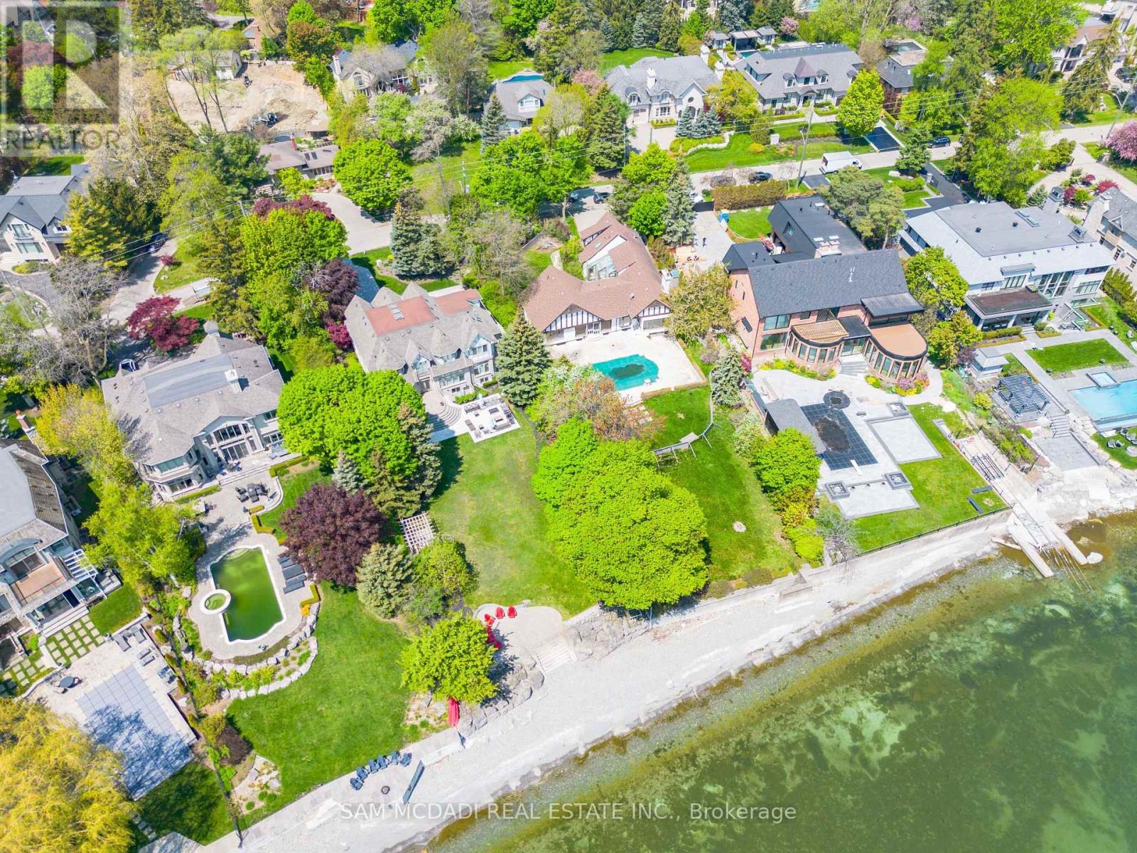 1588 Watersedge Road, Mississauga, Ontario  L5J 1A4 - Photo 17 - W12160043