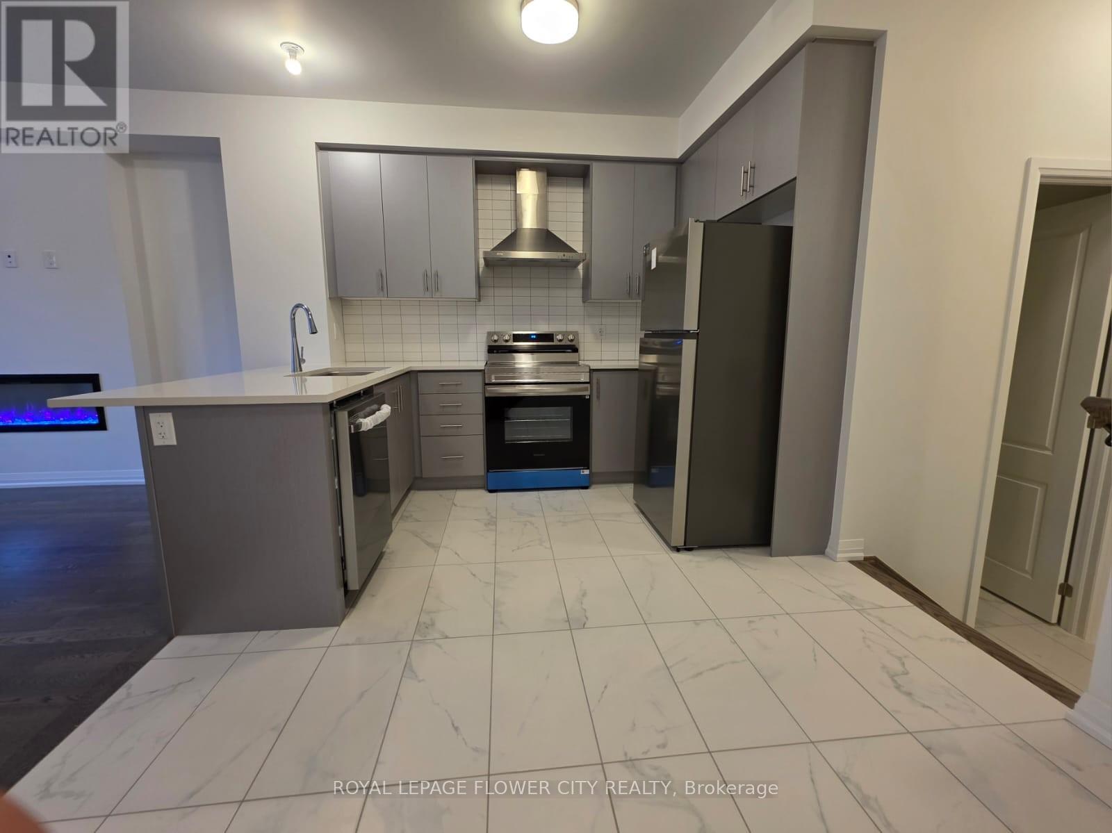 15 Moosehead Drive, Brampton (Northwest Brampton), Ontario  L7A 0B8 - Photo 8 - W12160046