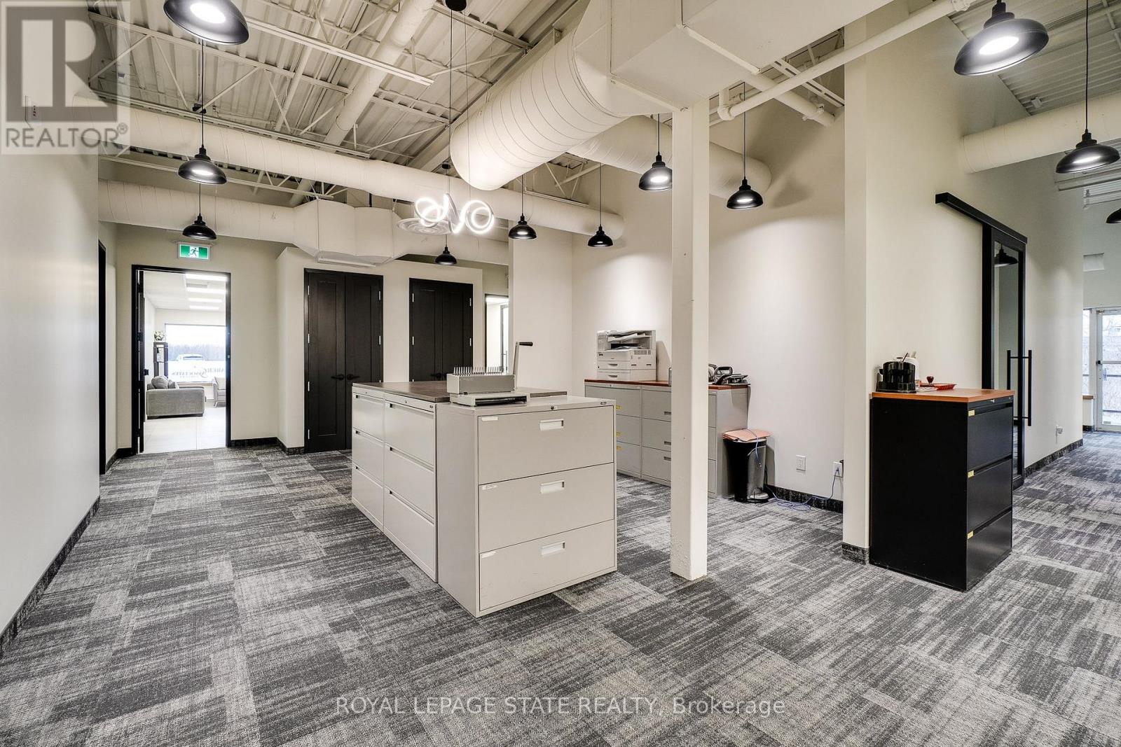 1 - 3485 Harvester Road, Burlington (Industrial Burlington), Ontario  L7N 3T3 - Photo 23 - W12160047