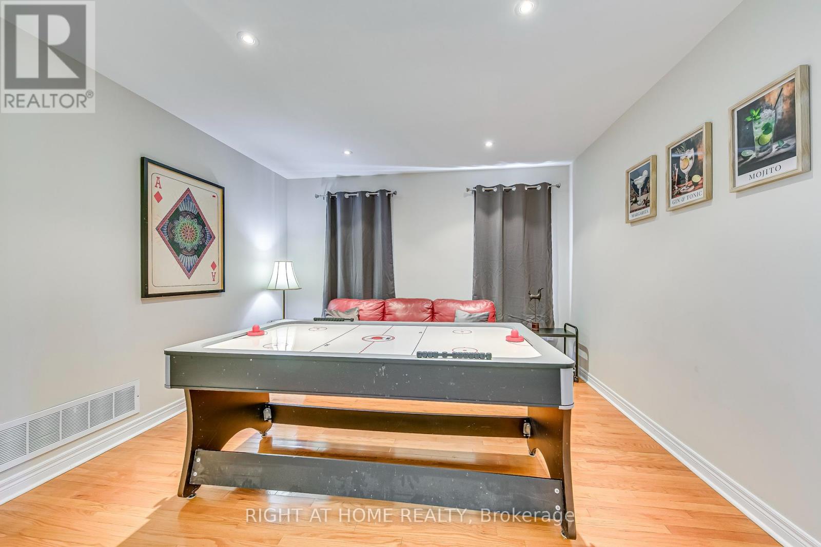 814 Brass Winds Place, Mississauga, Ontario  L5W 1T4 - Photo 25 - W12160060