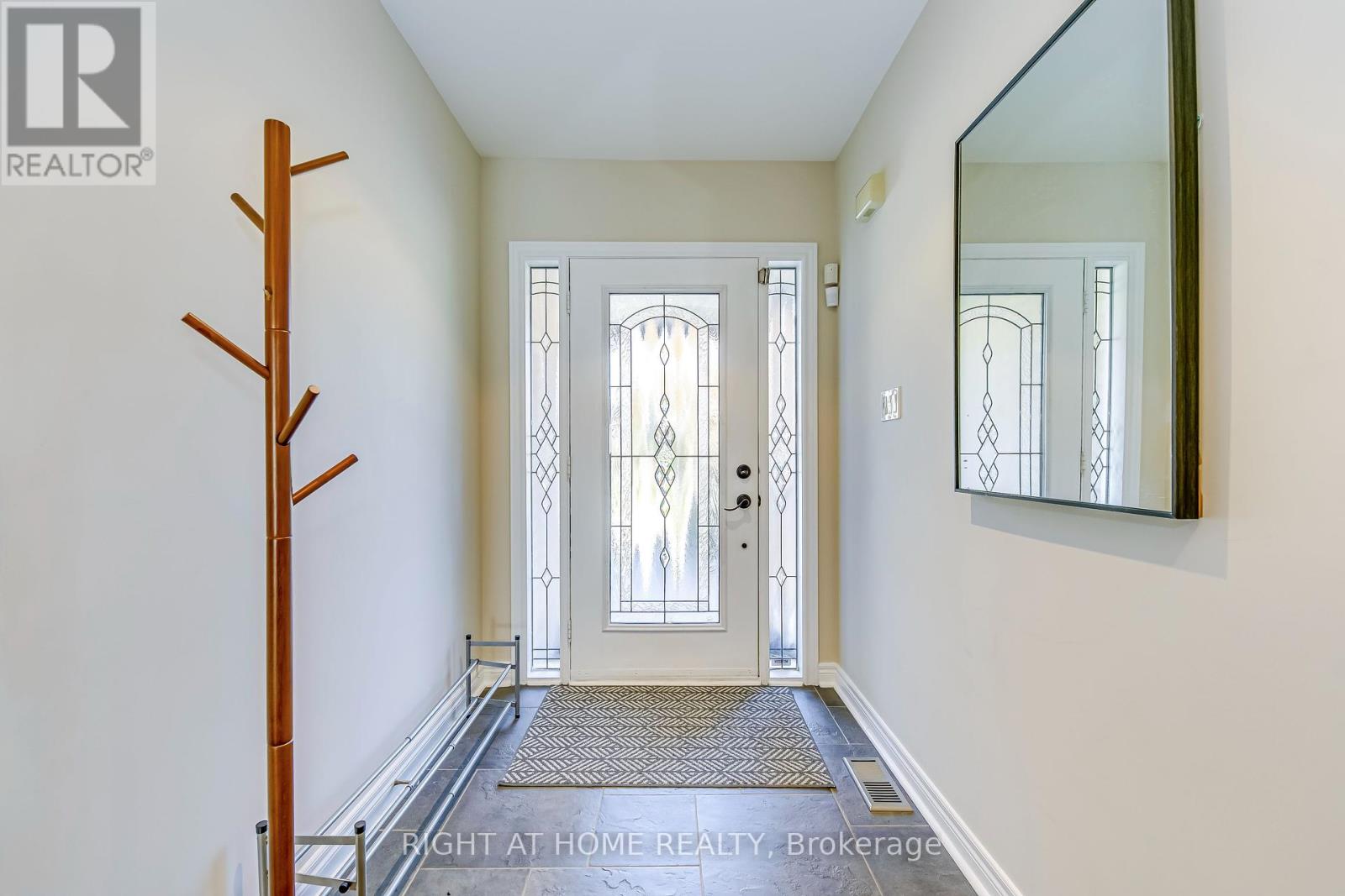 814 Brass Winds Place, Mississauga, Ontario  L5W 1T4 - Photo 29 - W12160060