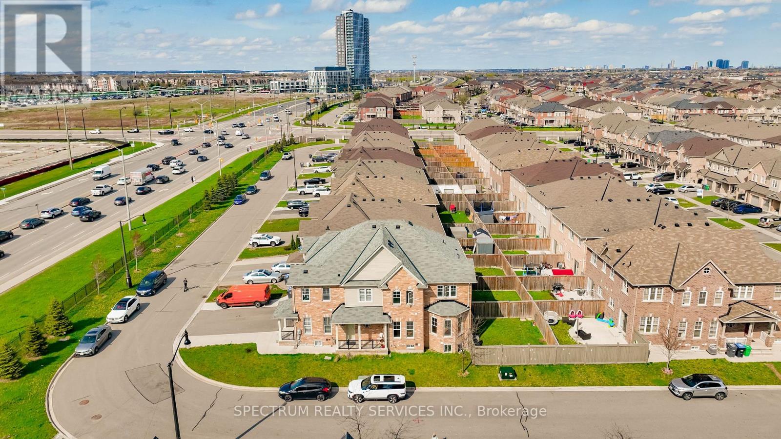 91 Lanark Circle, Brampton, Ontario  L6X 5L4 - Photo 44 - W12160122
