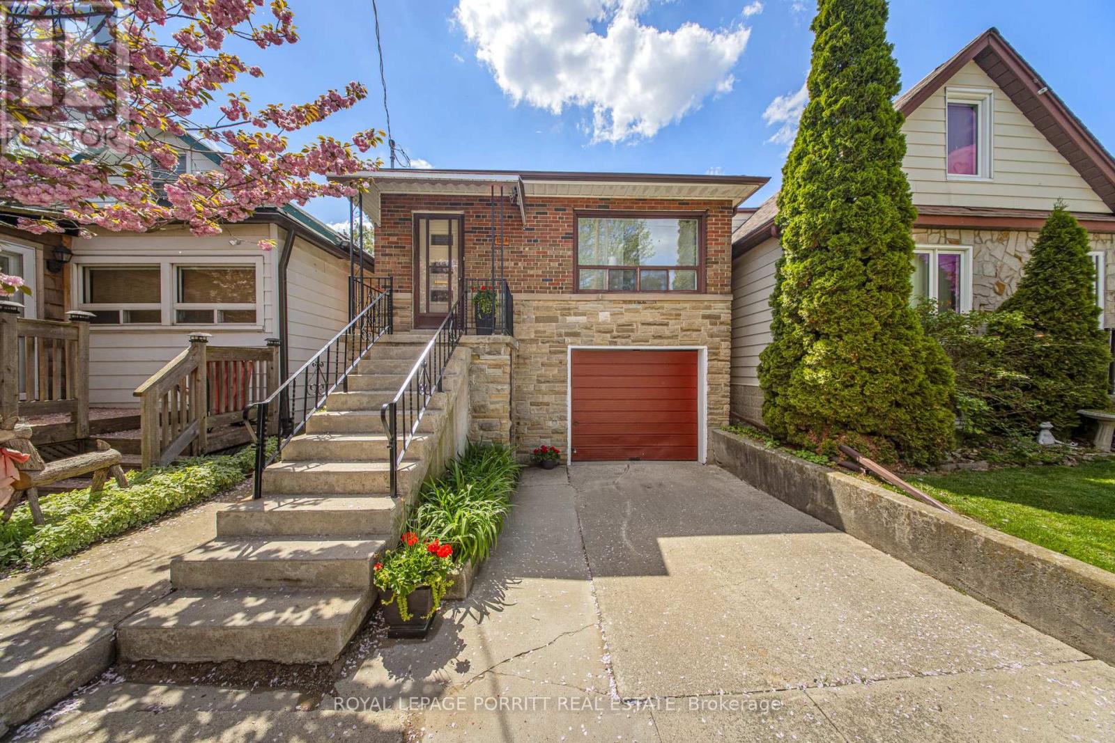 126A SIXTEENTH STREET, Toronto, Ontario
