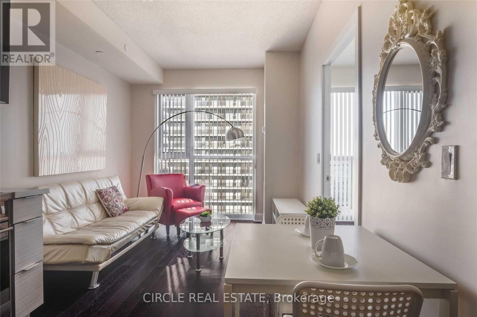 1806 - 33 SHORE BREEZE DRIVE, Toronto, Ontario