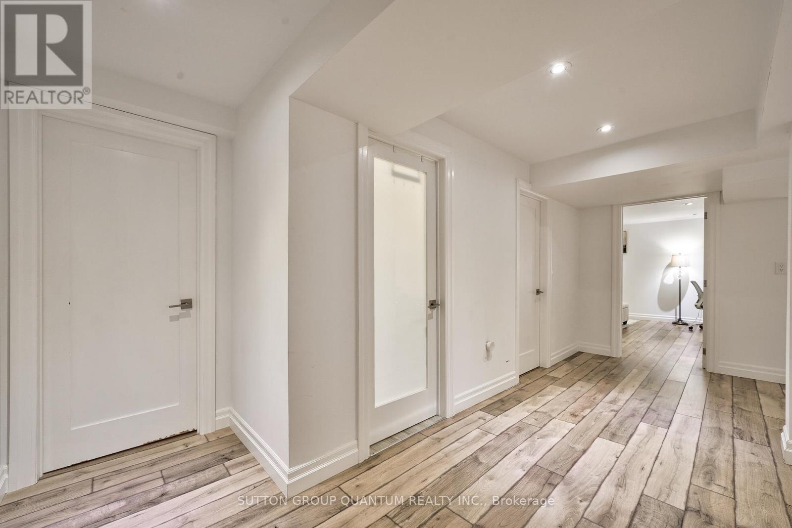 2018 Deer Park Road W, Oakville, Ontario  L6M 3V6 - Photo 43 - W12160160