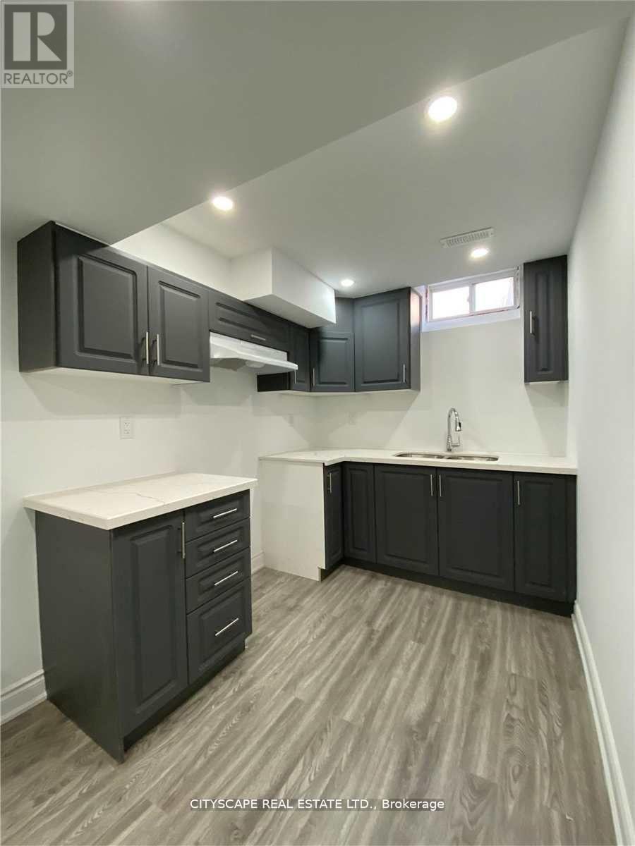 Bsmt - 20 Pentonville Road, Brampton, Ontario  L6R 3R9 - Photo 5 - W12160178