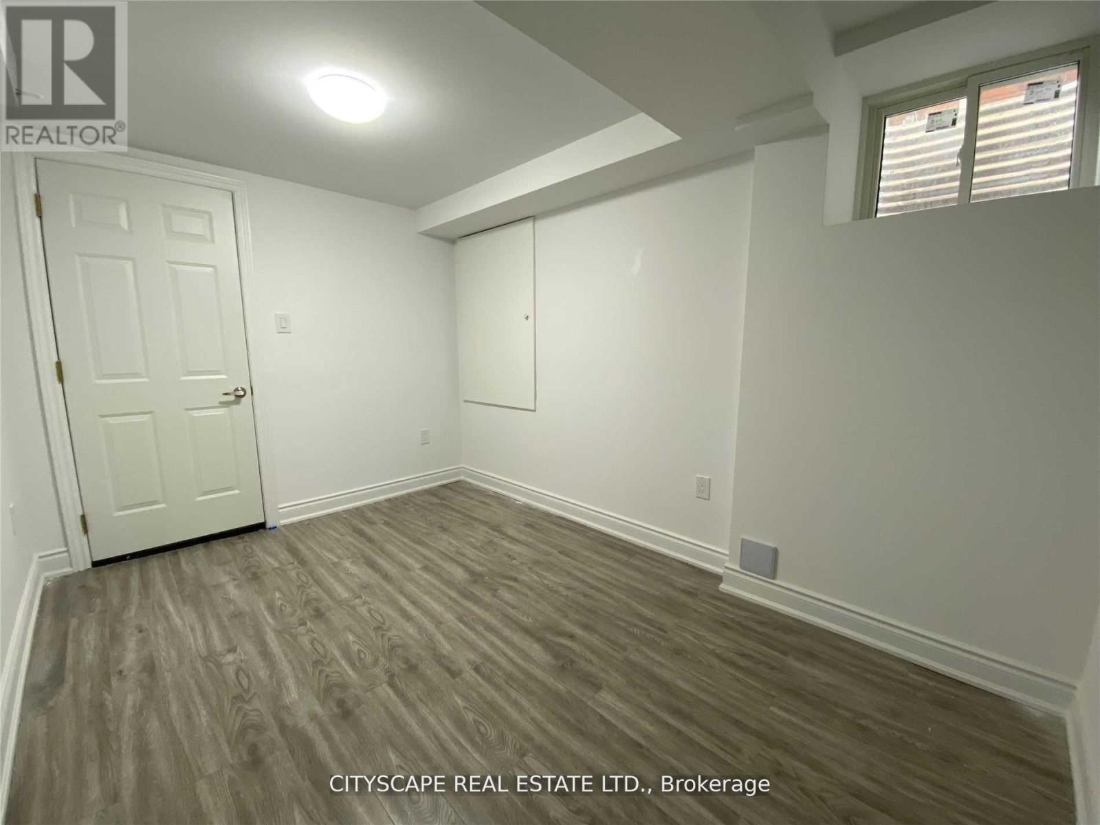 Bsmt - 20 Pentonville Road, Brampton, Ontario  L6R 3R9 - Photo 9 - W12160178