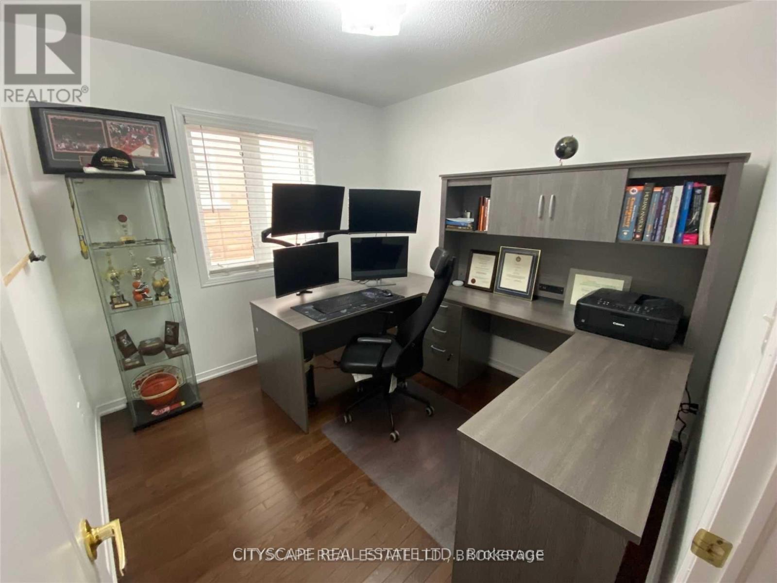 Upper - 20 Pentonville Road, Brampton (Sandringham-Wellington), Ontario  L6R 3R9 - Photo 15 - W12160188