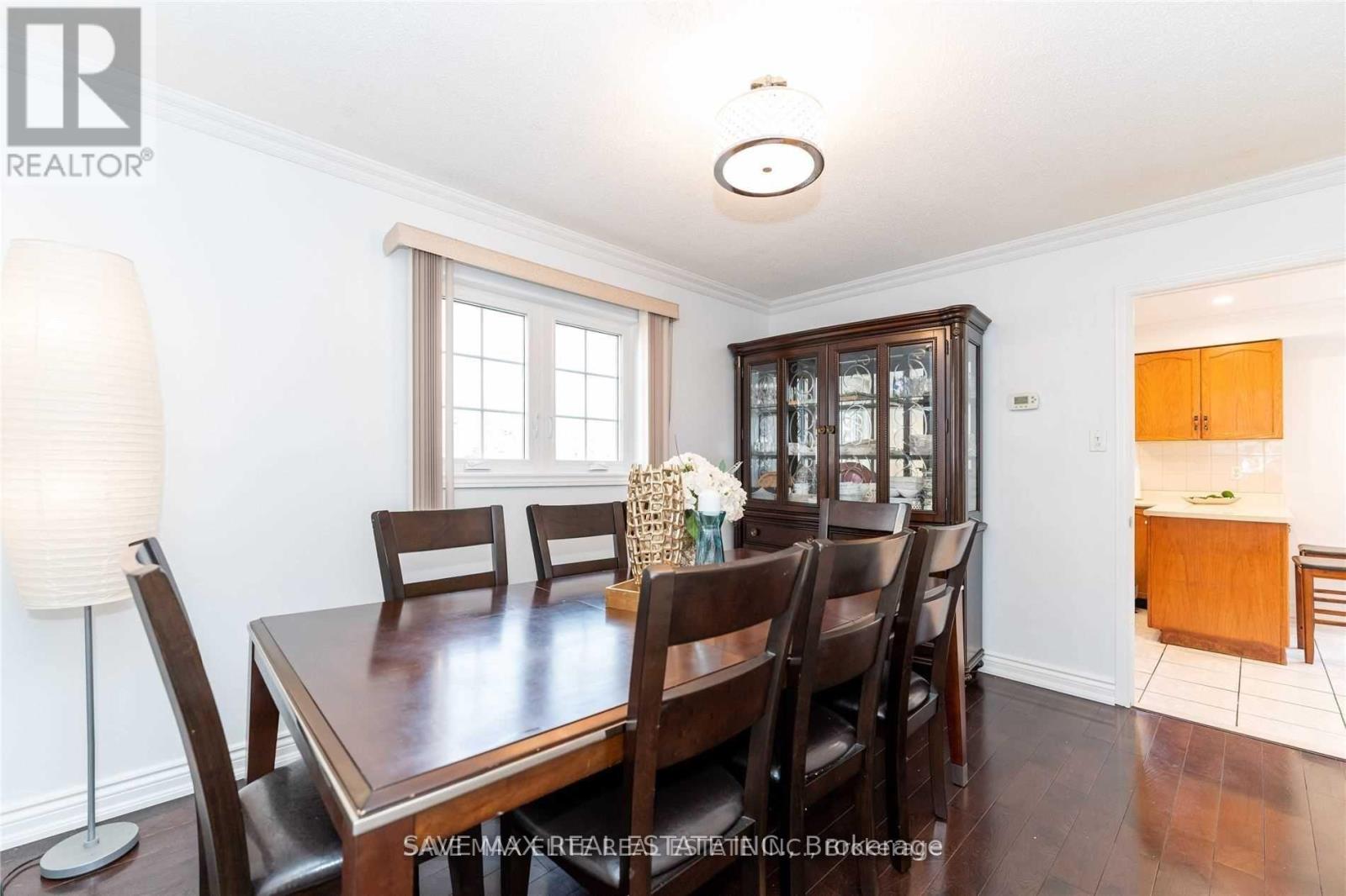 20 Bent Tree Court, Brampton, Ontario  L6Y 4H6 - Photo 9 - W12160191