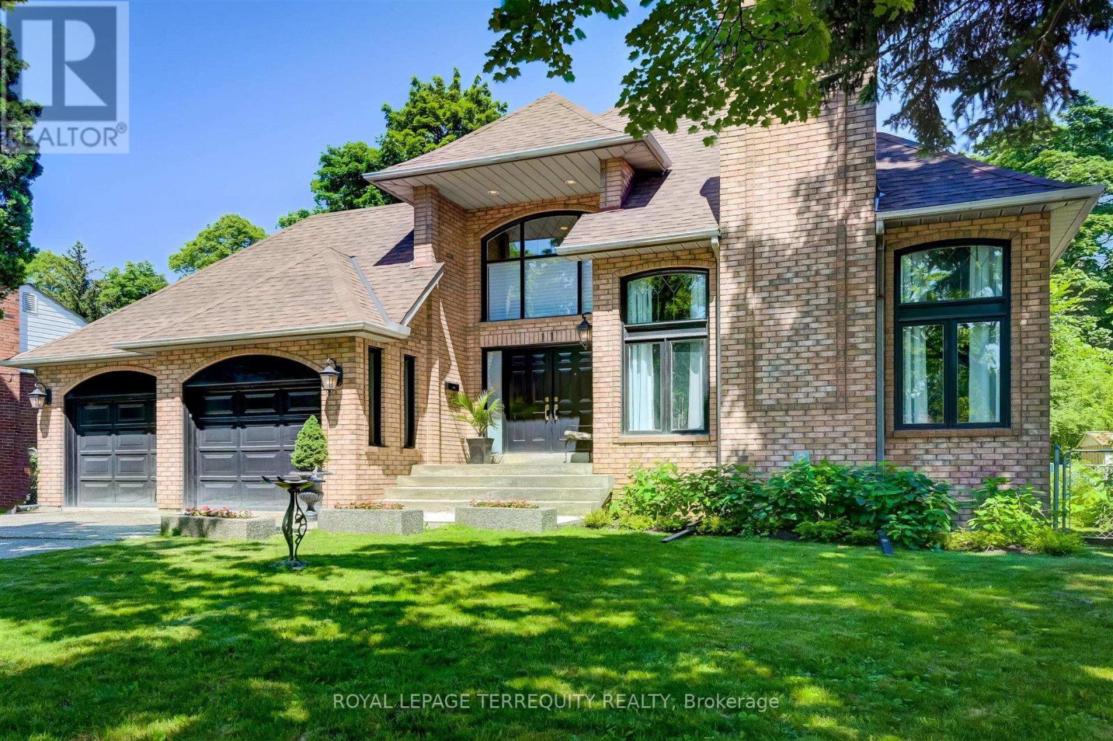 11 Blaketon Road, Toronto (Islington-City Centre West), Ontario  M9B 4V8 - Photo 2 - W12160258
