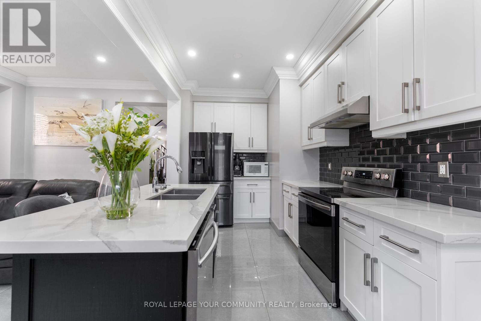 1451 Bews Landing S, Milton (Cl Clarke), Ontario  L9T 8T8 - Photo 10 - W12160279