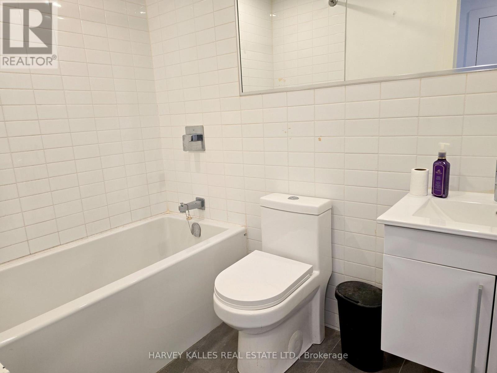 521 Brown's Line, Toronto, Ontario  M8W 3V1 - Photo 6 - W12160307