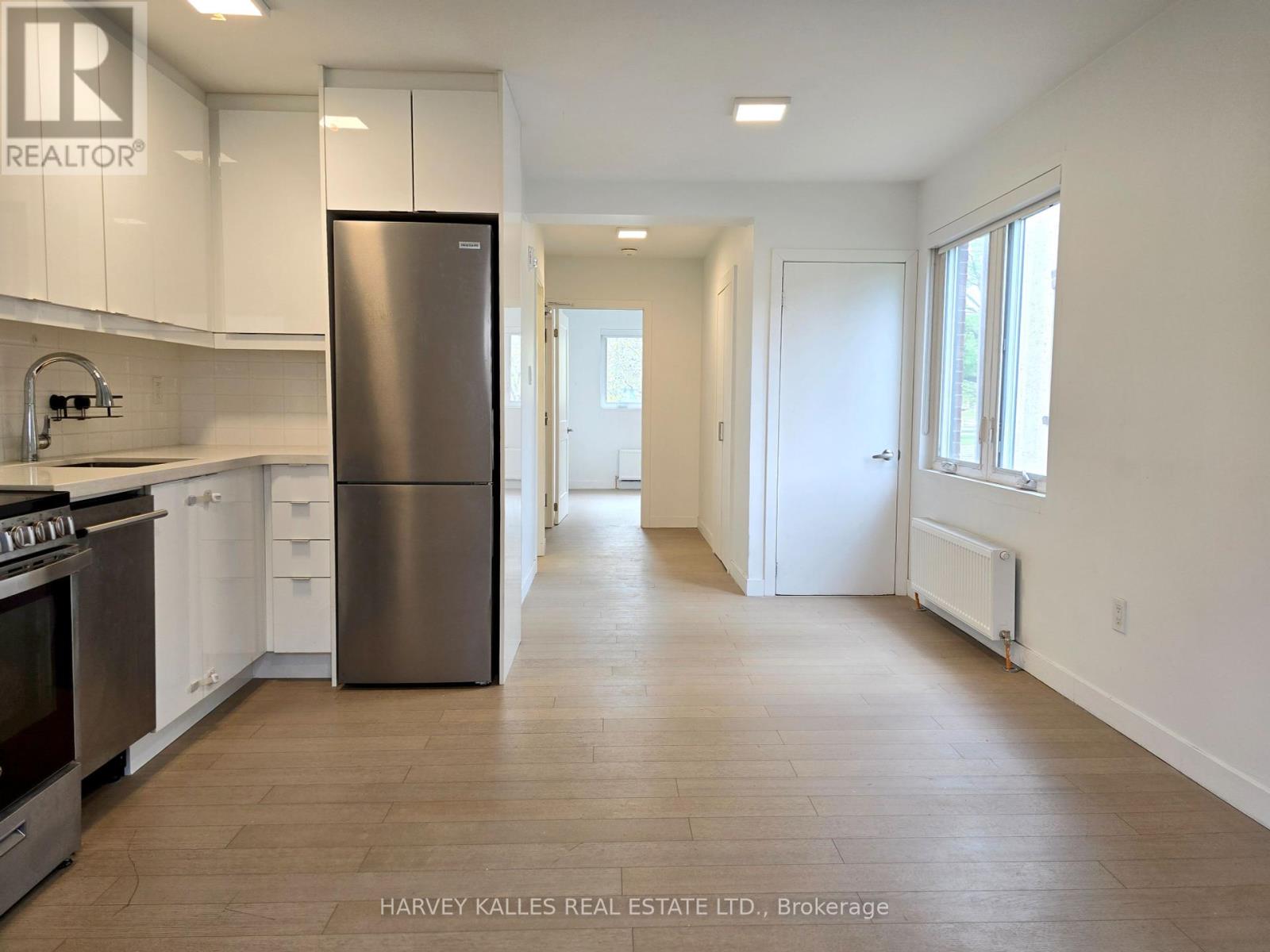 521 Brown's Line, Toronto, Ontario  M8W 3V1 - Photo 8 - W12160307