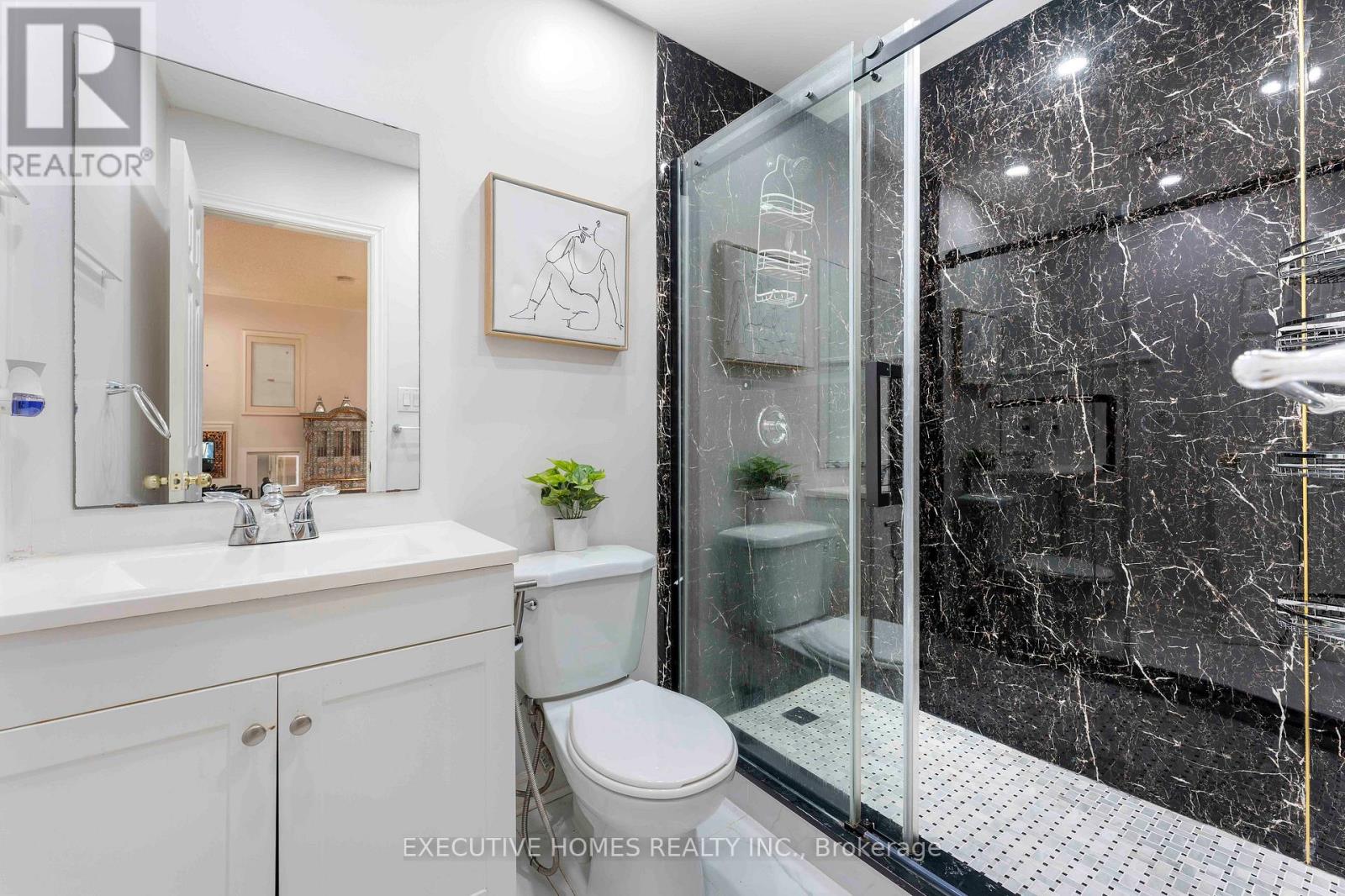 44 Pebblestone Circle, Brampton, Ontario  L6X 4N2 - Photo 24 - W12160310