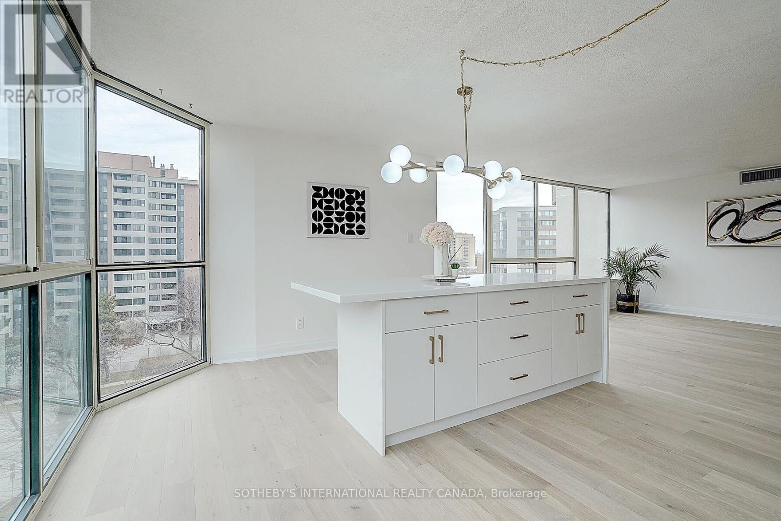 704 - 1240 Marlborough Court, Oakville (Cp College Park), Ontario  L6H 3K7 - Photo 20 - W12160314