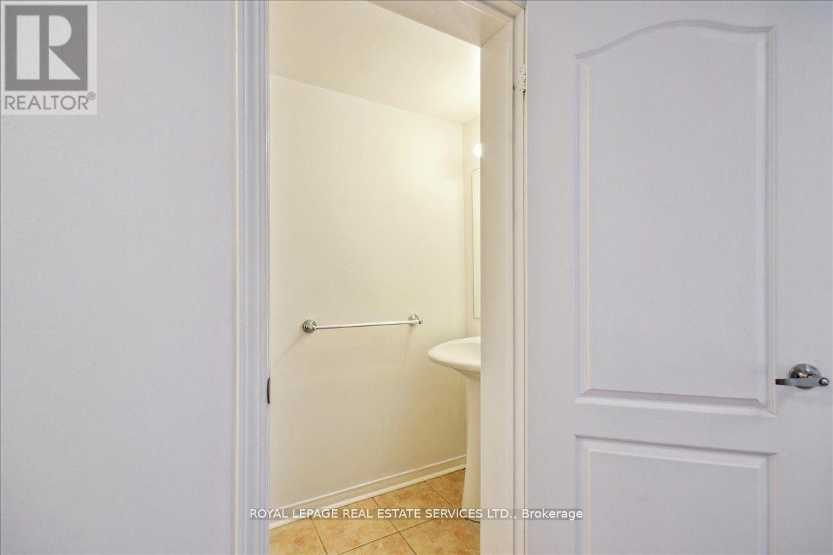3302 Pinto Place, Mississauga, Ontario  L5B 1V7 - Photo 17 - W12160329