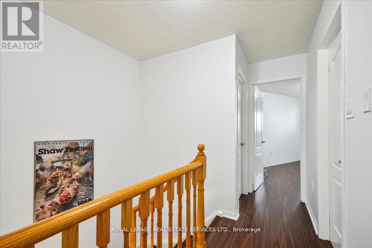 3302 Pinto Place, Mississauga (Cooksville), Ontario  L5B 1V7 - Photo 18 - W12160329