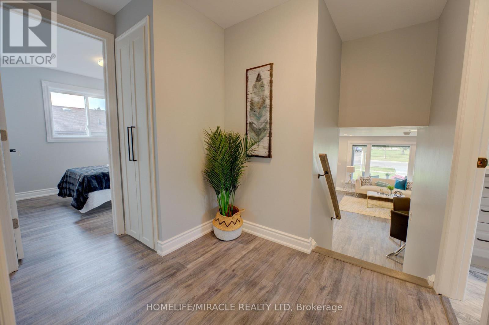 85 Silverstone Drive, Toronto (Mount Olive-Silverstone-Jamestown), Ontario  M9V 3G4 - Photo 11 - W12160333