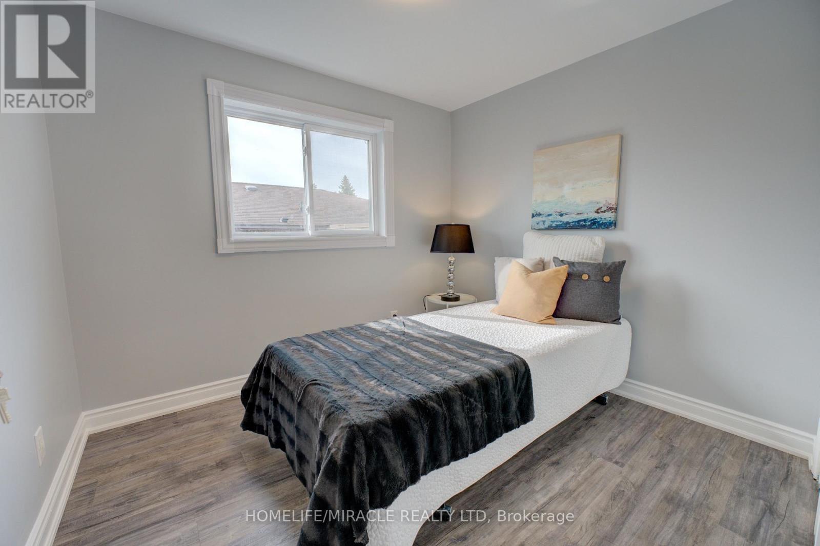 85 Silverstone Drive, Toronto (Mount Olive-Silverstone-Jamestown), Ontario  M9V 3G4 - Photo 27 - W12160333