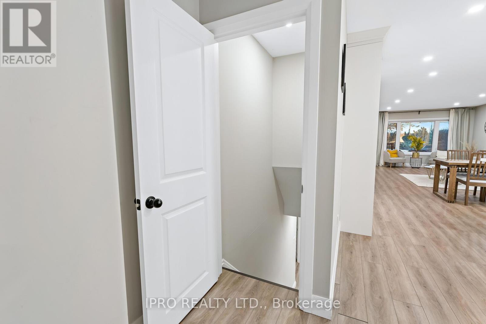 7142 7 Highway, Halton Hills (Rural Halton Hills), Ontario  L7J 2L9 - Photo 23 - W12160346