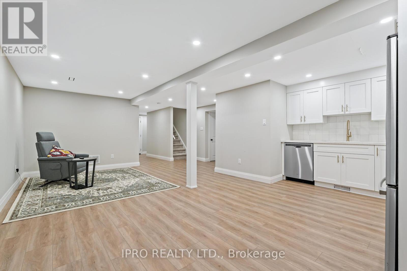 7142 7 Highway, Halton Hills (Rural Halton Hills), Ontario  L7J 2L9 - Photo 32 - W12160346