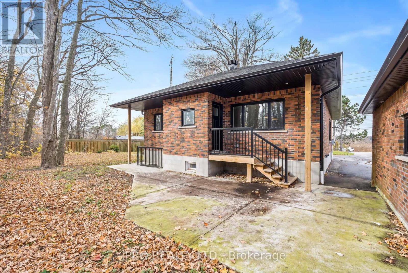 7142 7 Highway, Halton Hills (Rural Halton Hills), Ontario  L7J 2L9 - Photo 39 - W12160346